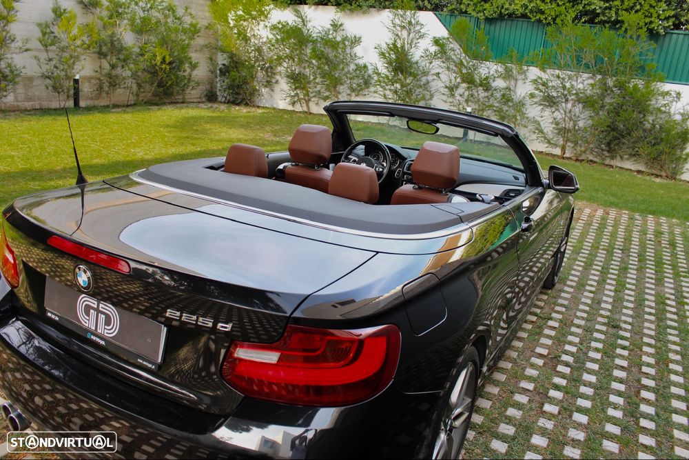 BMW 225 d Cabrio Pack M Auto - 46