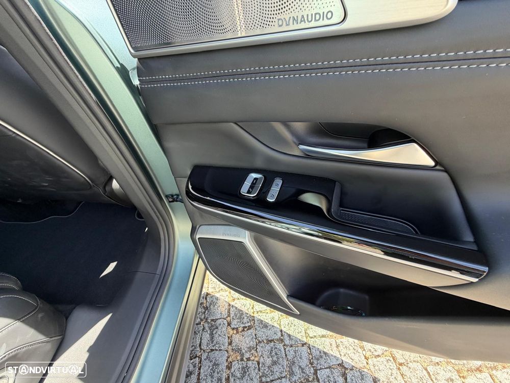 Xpeng G9 93.1 kWh AWD Performance+Premium Seat & Audio Pack - 11