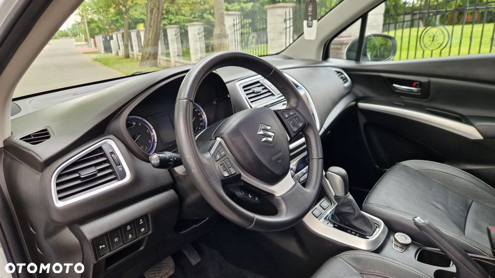Suzuki Vitara 1.6 DDiS (4x4) Allgrip TCSS Comfort+ - 11