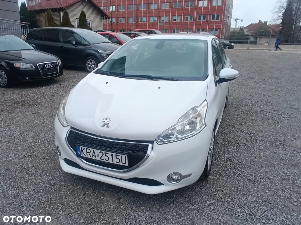 Peugeot 208 1.6 e-HDi Allure STT - 5