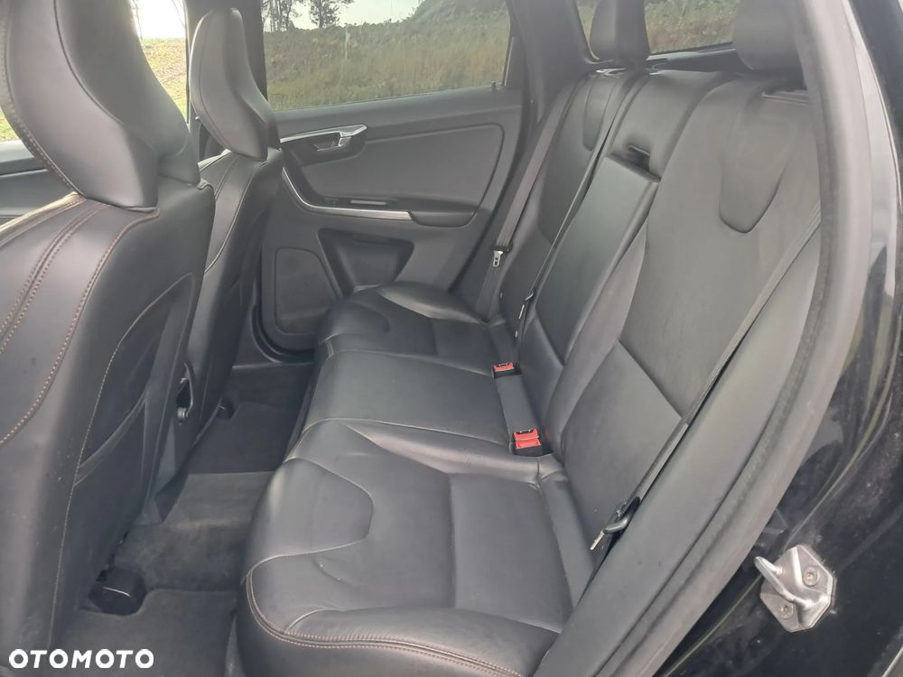 Volvo XC 60 D3 Momentum - 12