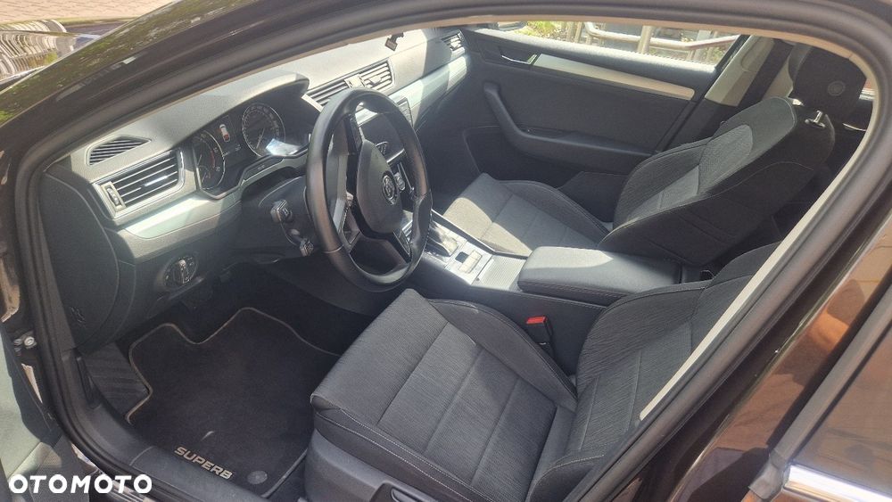 Skoda Superb 2.0 TDI 4x4 Style DSG - 17