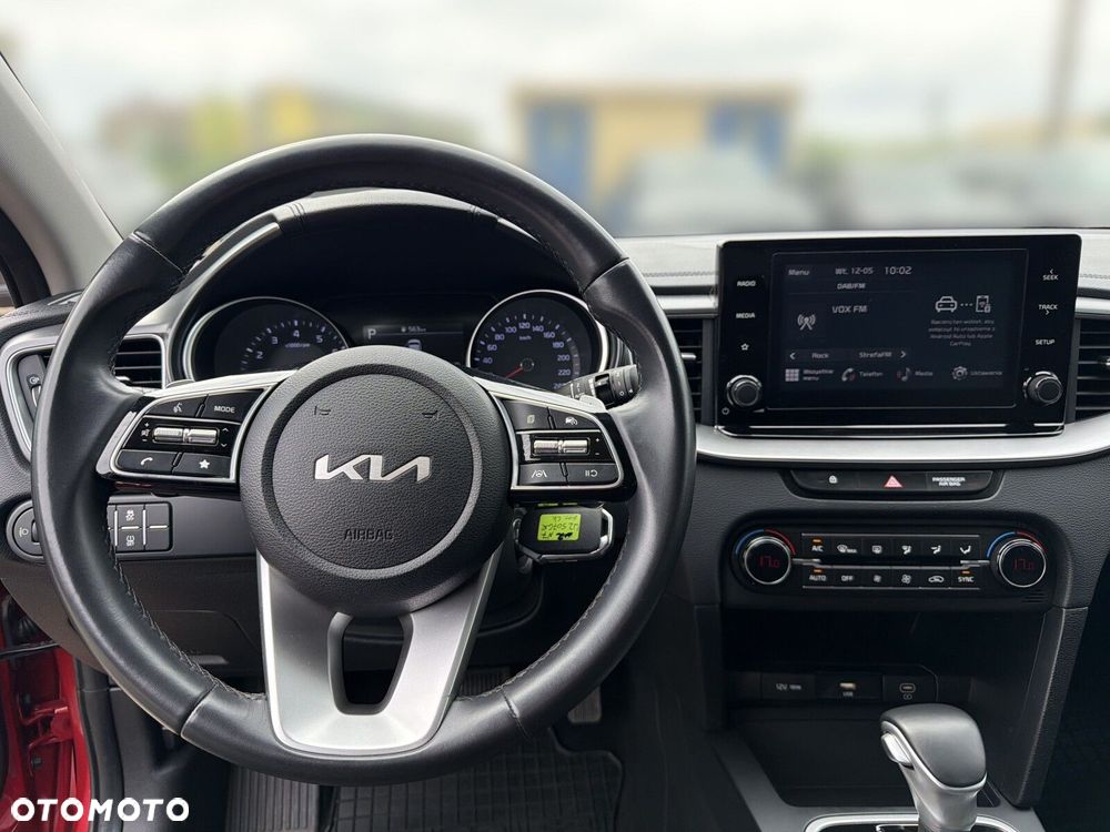 Kia Ceed - 32
