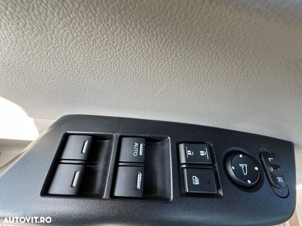 Honda Civic 1.8 i-VTEC Comfort - 29