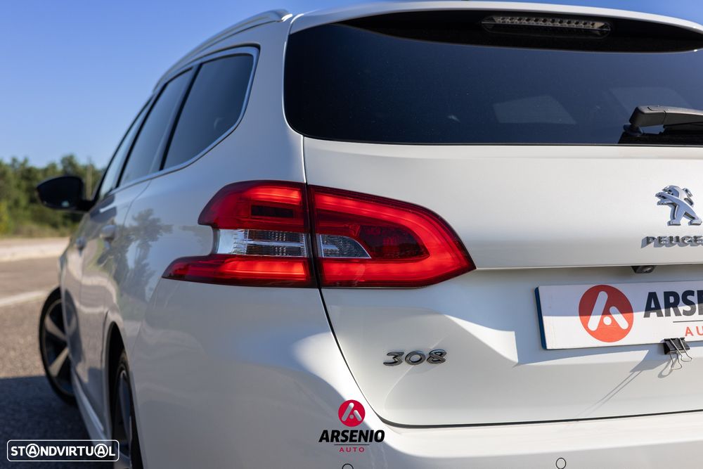 Peugeot 308 SW 1.5 BlueHDi GT EAT8 - 22
