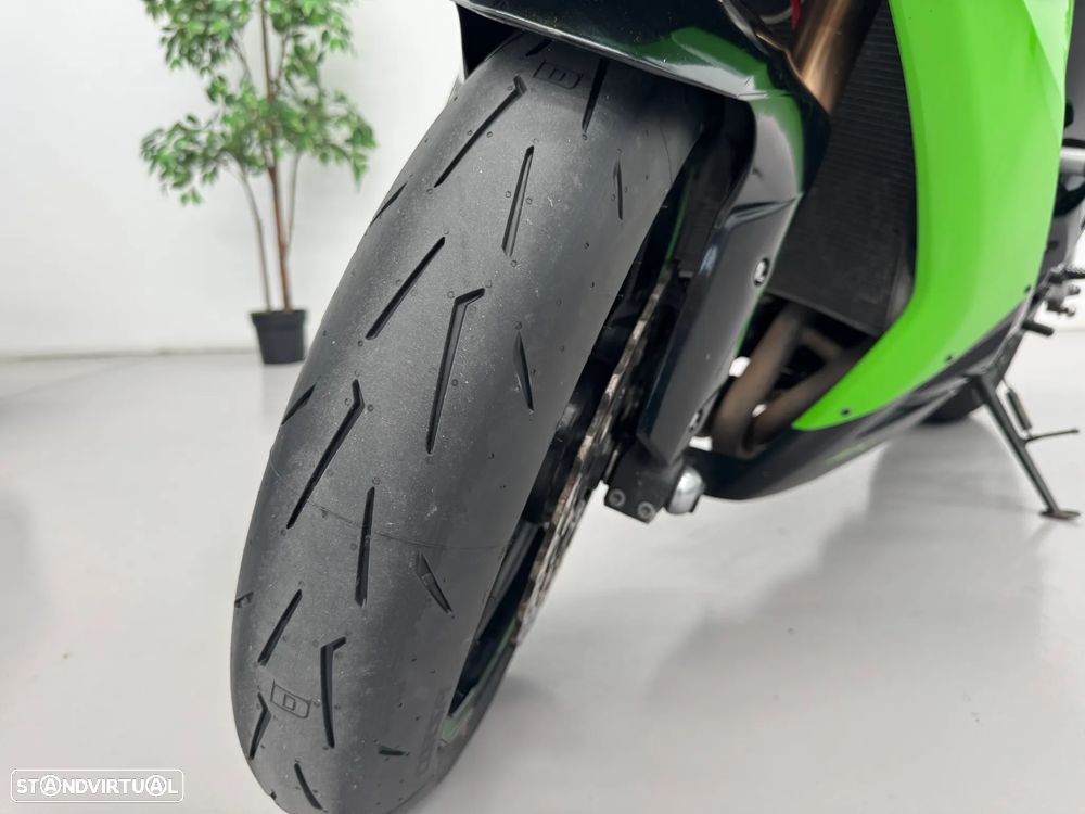 Kawasaki Ninja ZX-10R - 21