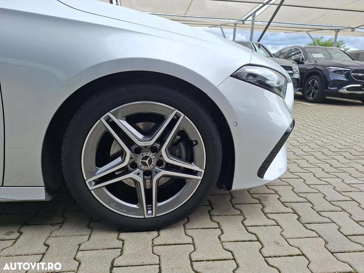 Mercedes-Benz A 200 MHEV 7G-DCT Sedan - 16