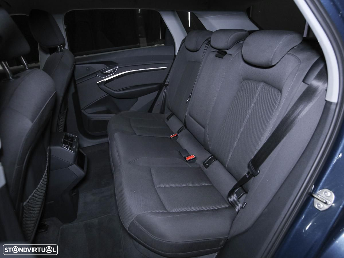 Audi e-tron 55 quattro - 10