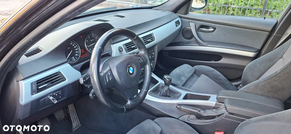 BMW Seria 3 318i Edition Sport - 17