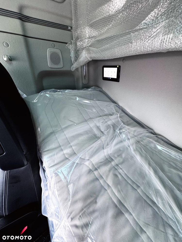 Ford F-MAX - 13