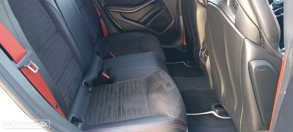 Mercedes-Benz CLA 45 AMG Shooting Brake 4-Matic - 20