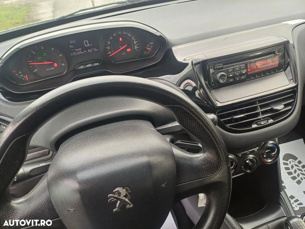 Peugeot 208 HDi 68 Access - 5