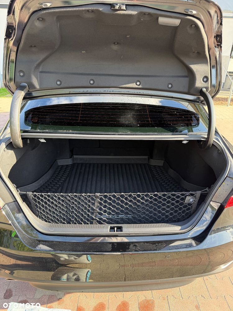 Toyota Camry 2.5 Hybrid Executive CVT - 16