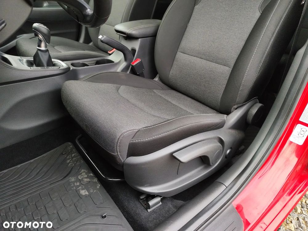 Hyundai i30 1.5 DPI Comfort - 12