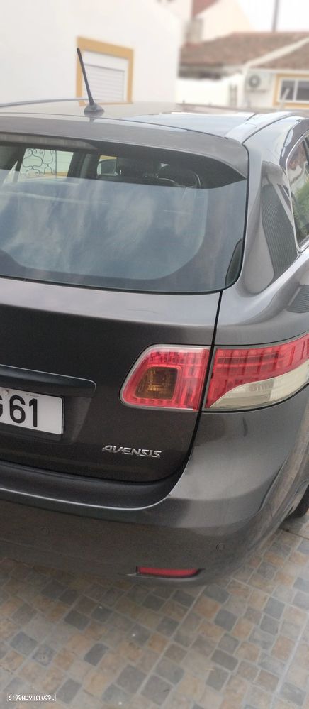 Toyota Avensis SW 2.0 D-4D Exclusive +Pele+GPS - 11