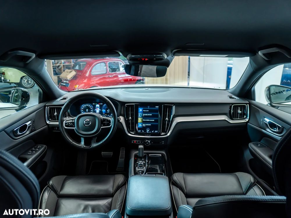 Volvo V60 T6 AWD Recharge Geartronic RDesign - 8