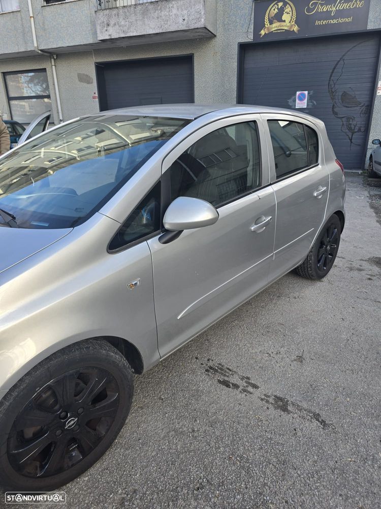 Opel Corsa 1.2 Enjoy - 3