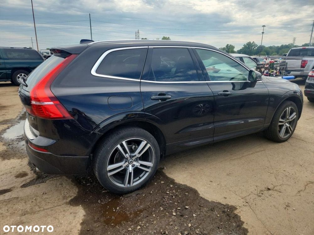 Volvo XC 60 - 4