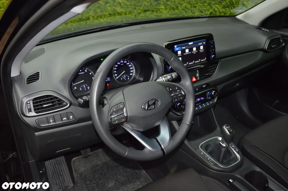 Hyundai i30 1.4 T-GDI Intro Edition - 10