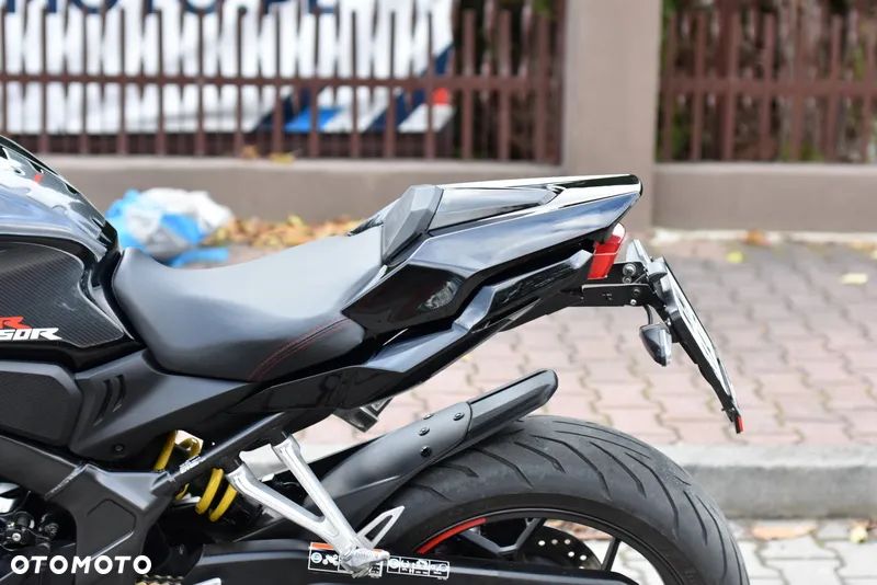 Honda CBR - 27