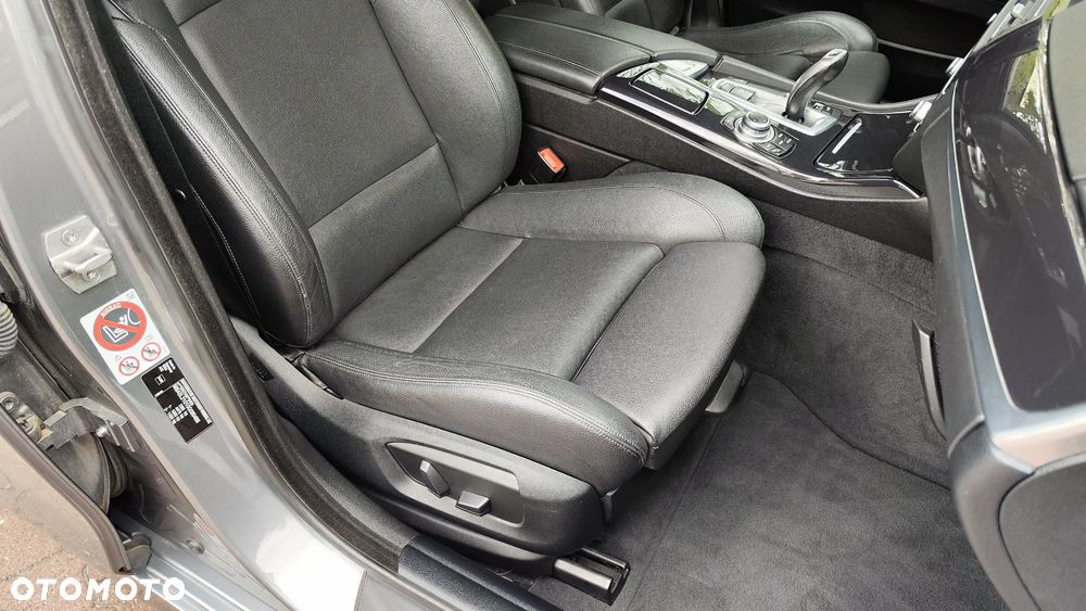 BMW Seria 5 520d - 36