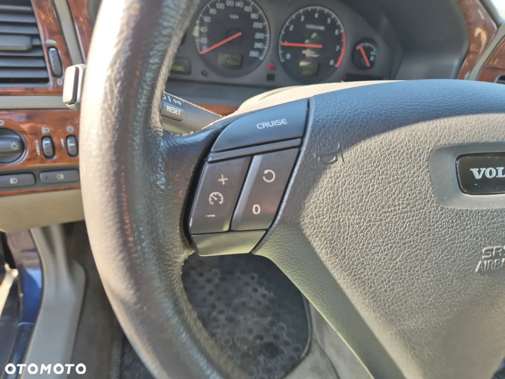 Volvo S60 2.4 Premium - 8