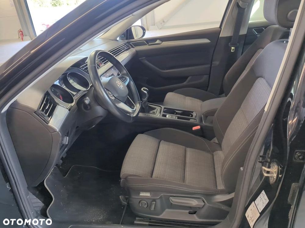 Volkswagen Passat 2.0 TDI EVO Business - 8