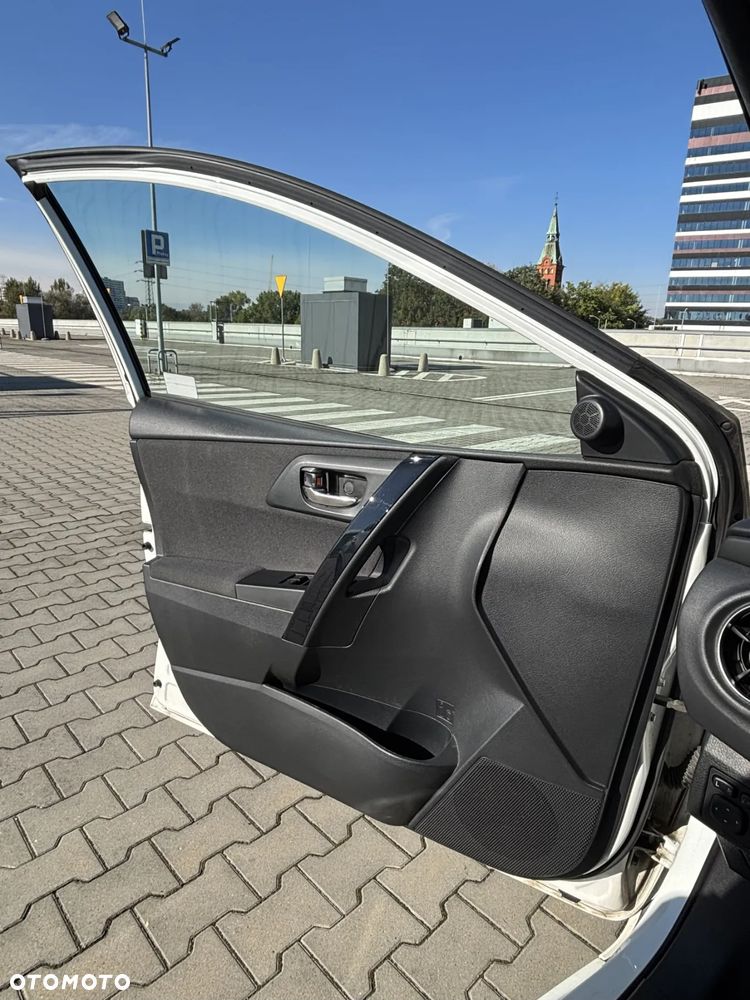 Toyota Auris Hybrid 135 Comfort - 19
