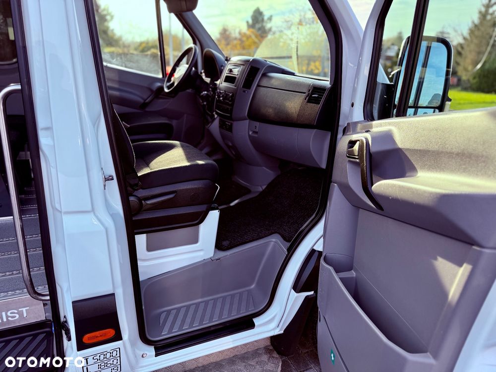 Mercedes-Benz SPRINTER 516 - 12