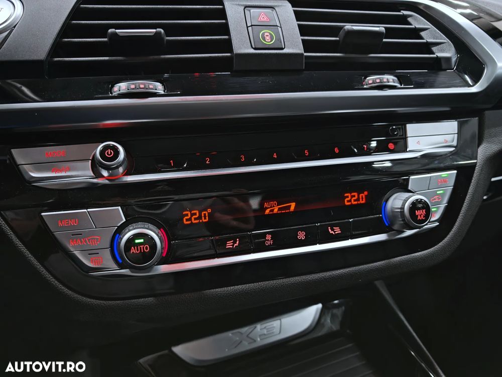 BMW X3 xDrive30e AT PHEV - 24