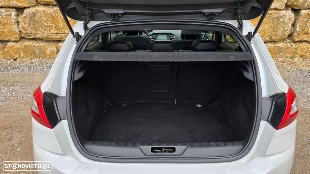 Peugeot 308 1.2 PureTech GT Line - 53