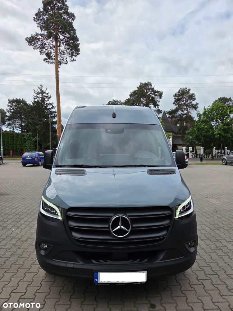 Mercedes-Benz Sprinter - 1