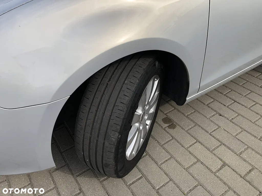 Volkswagen Golf 1.6 TDI DPF Comfortline - 20