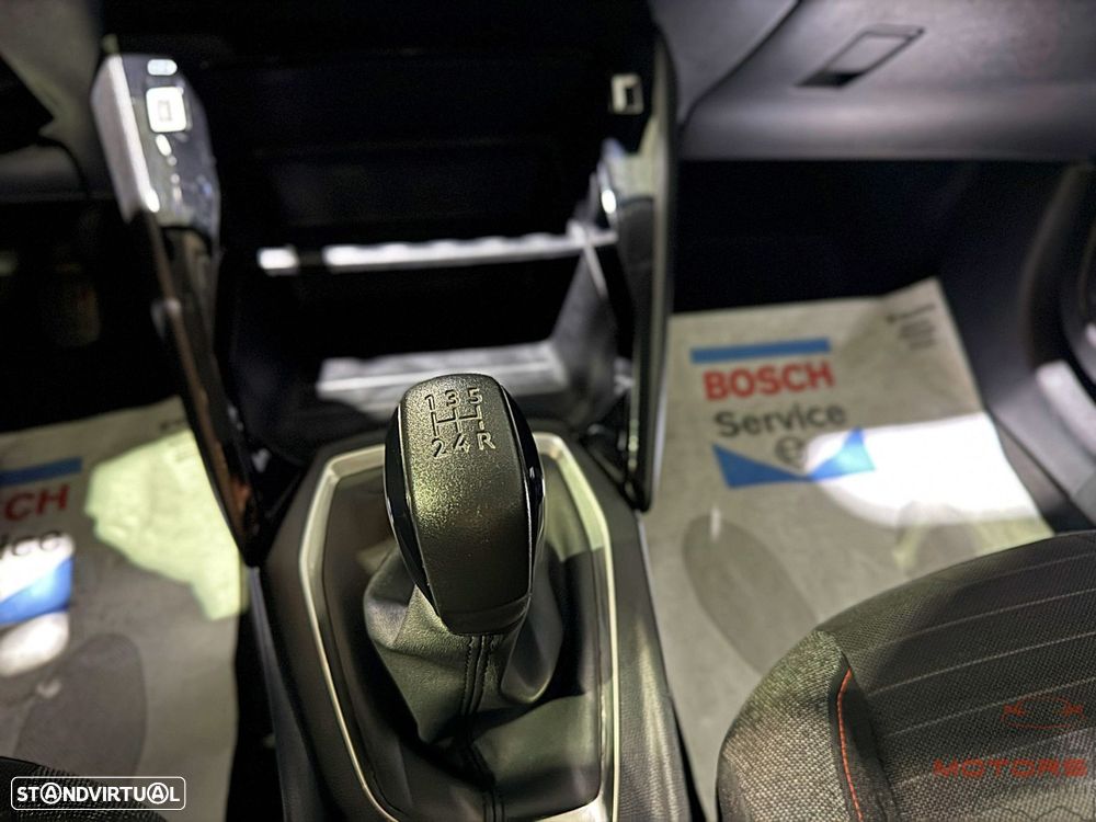 Peugeot 208 1.2 PureTech Active Pack - 28