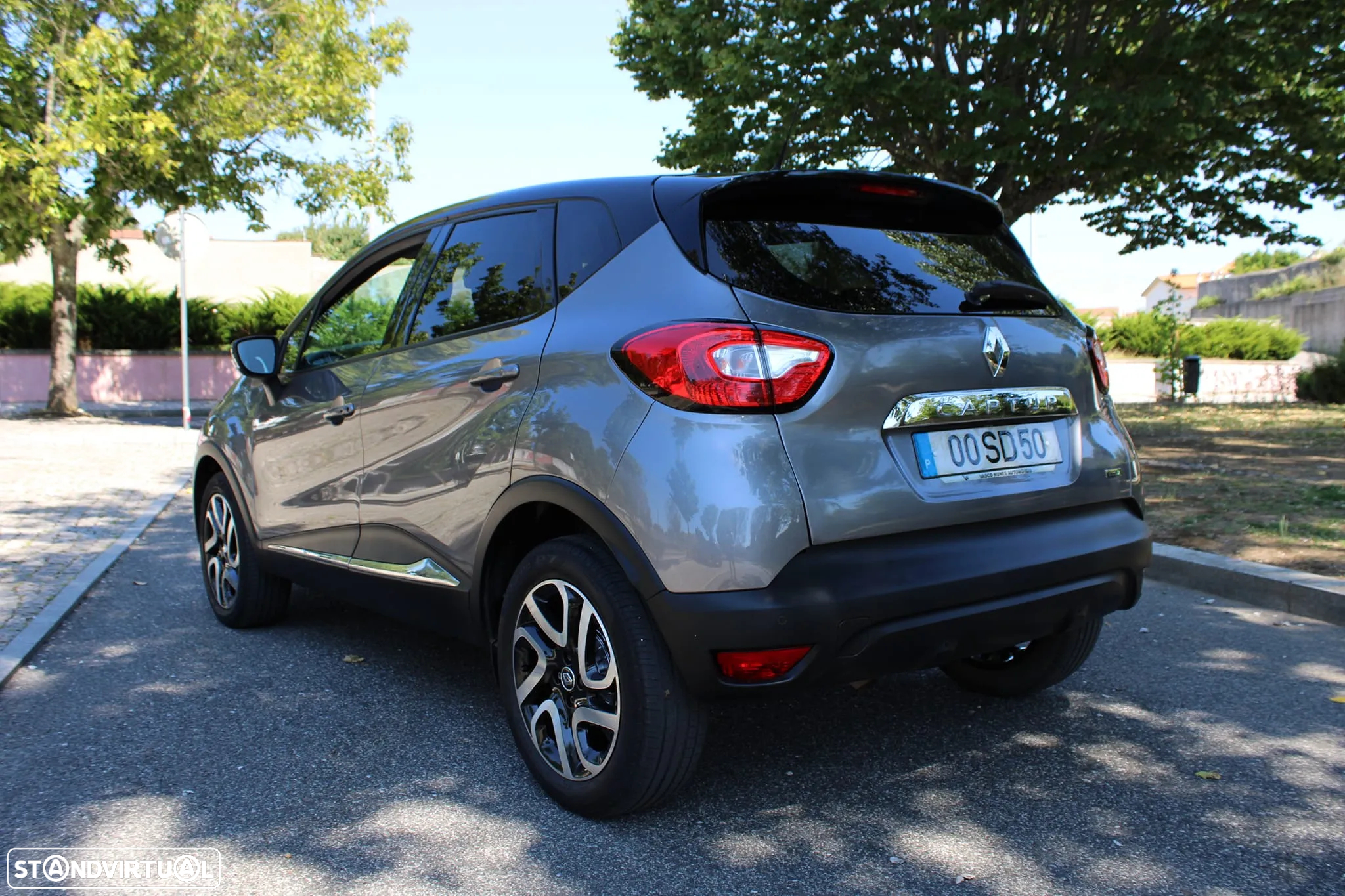 Renault Captur 1.5 dCi Sport EDC - 2