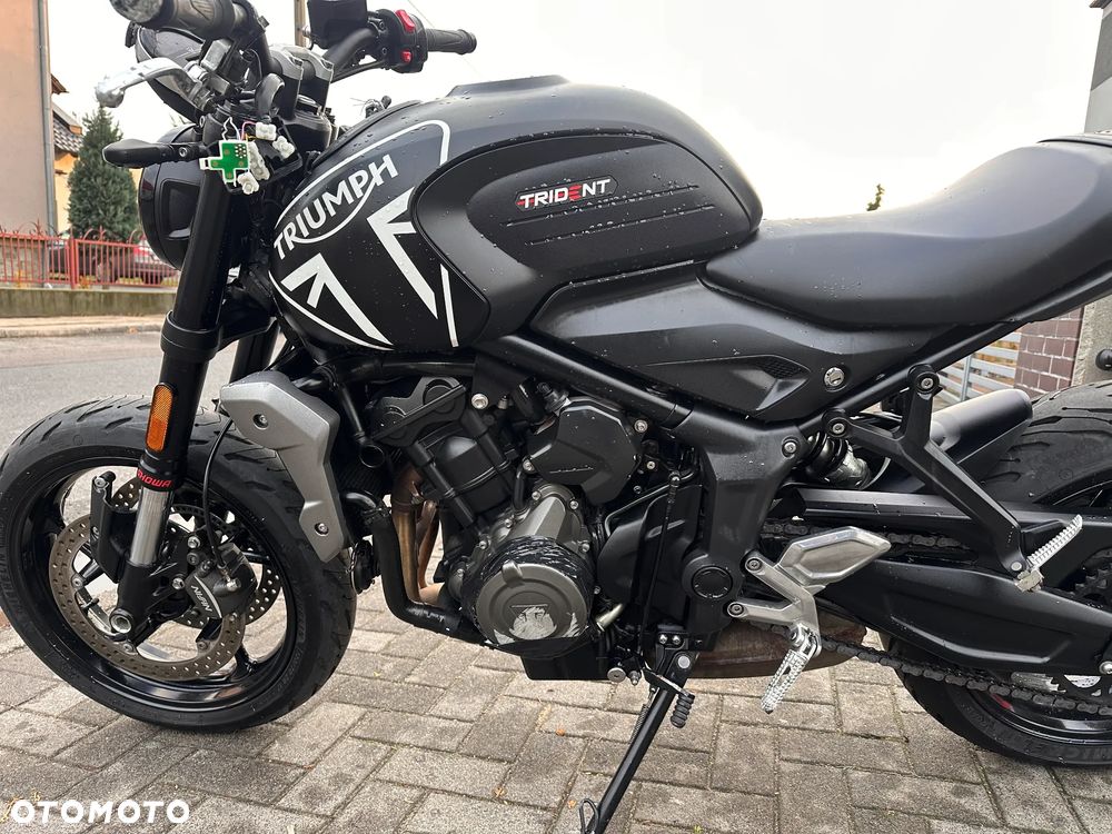 Triumph Trident - 17