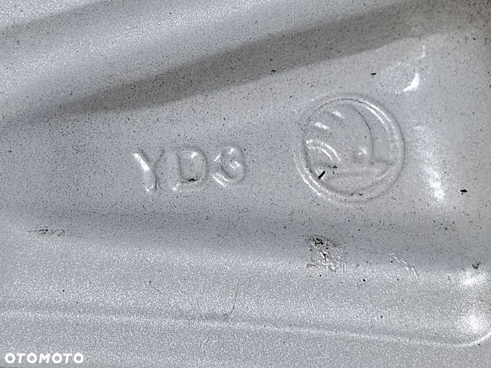 (F46) Skoda OE Superb Octavia III / 3T0601025S / 7Jx17 ET49 5x112 - 8