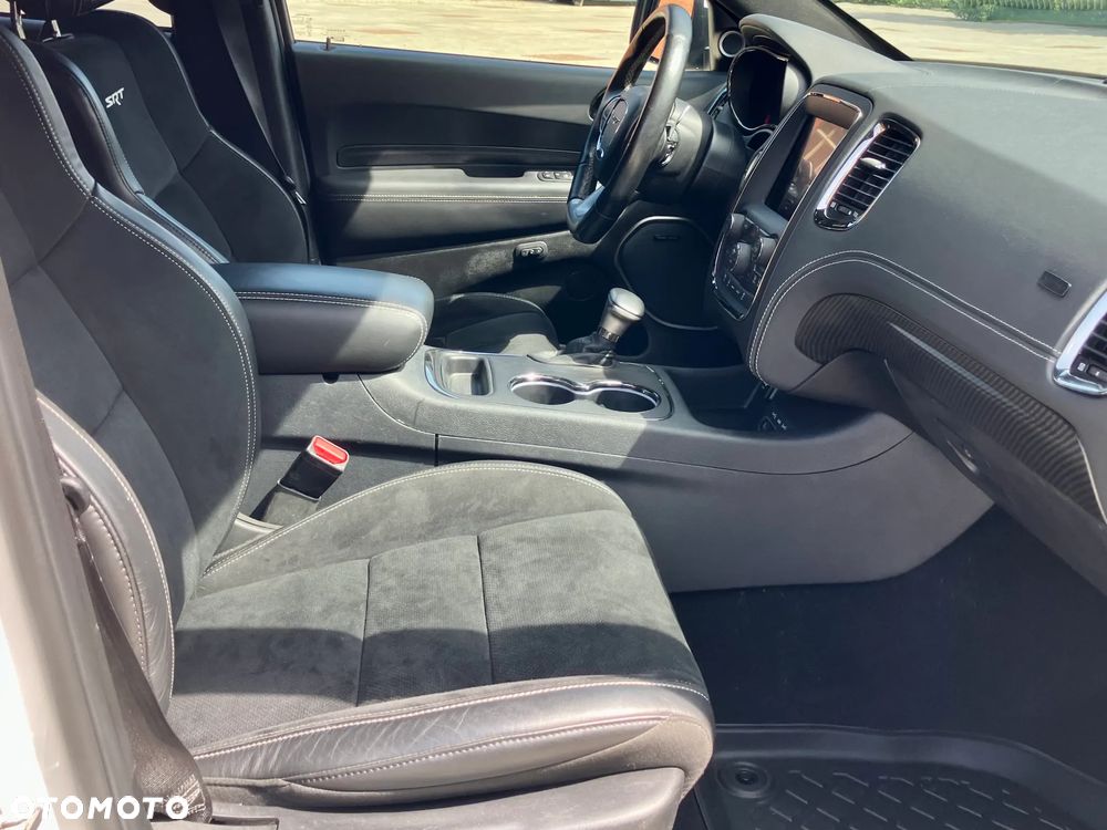 Dodge Durango 6.4 SRT - 31