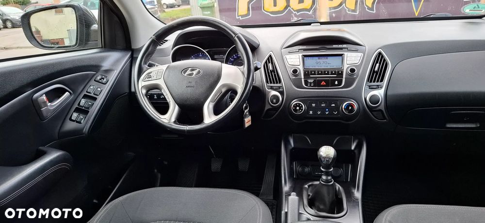 Hyundai ix35 2.0 CRDi 4WD Fifa World Cup Silver Edition - 2