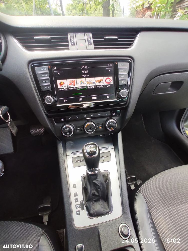 Skoda Octavia 1.6 TDI DSG Style - 19