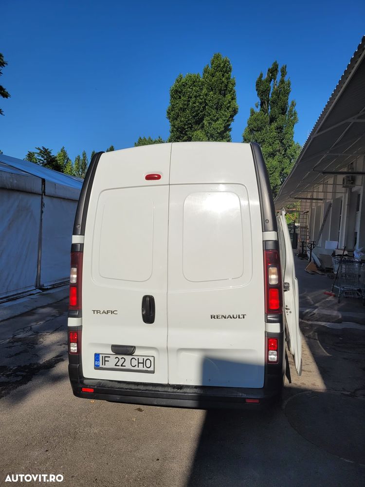 Renault Trafic - 2
