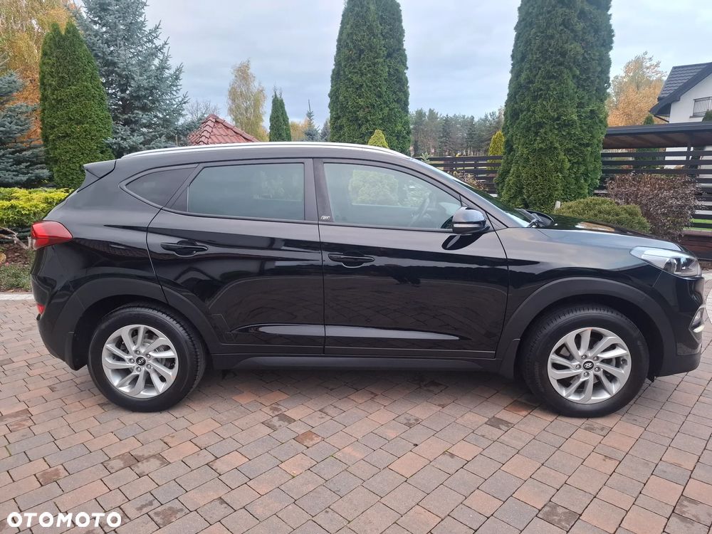 Hyundai Tucson 1.6 GDI BlueDrive GO 2WD - 21