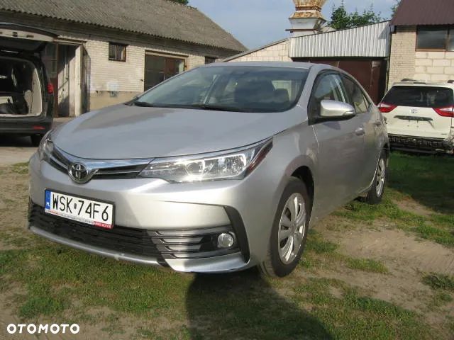 Toyota Auris 1.6 Premium - 3