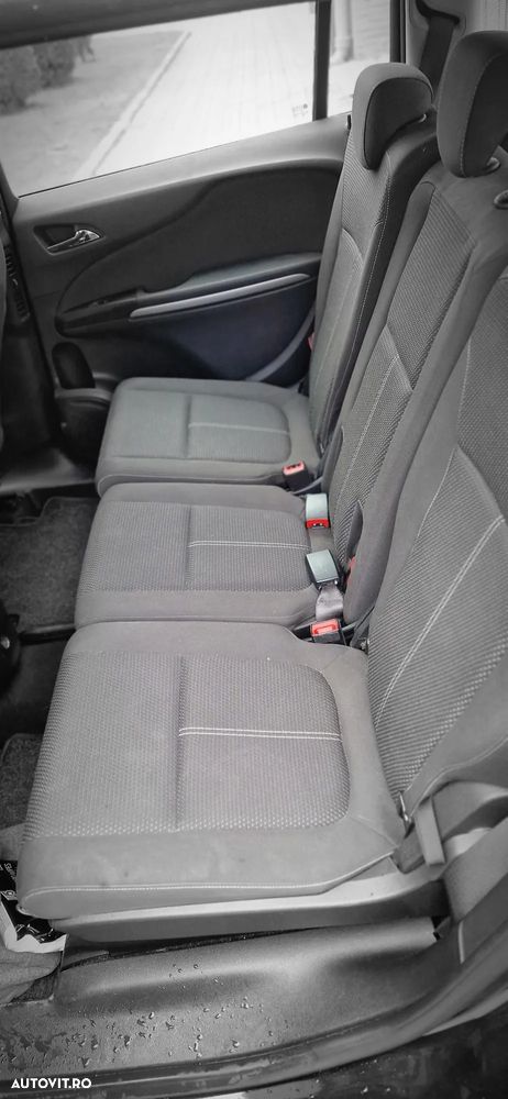 Opel Zafira Tourer 2.0 CDTI ECOFLEX Start/Stop Style - 8