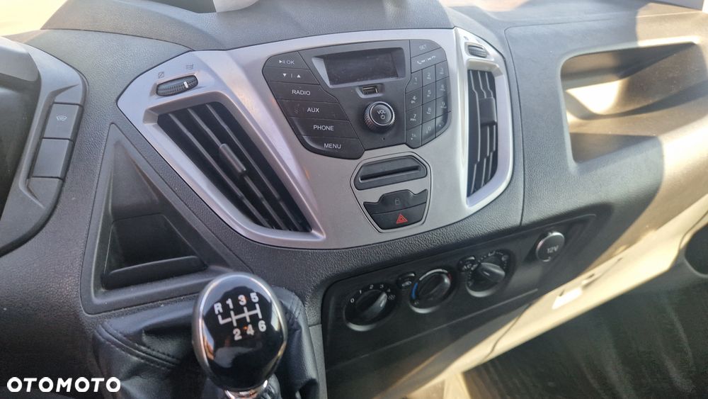 Ford TRANSIT CUSTOM - 15