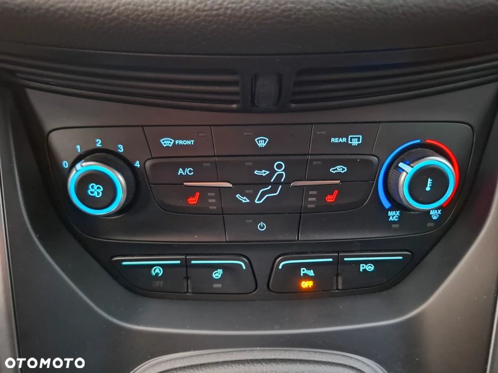 Ford Kuga 1.5 EcoBoost 2x4 Trend - 19