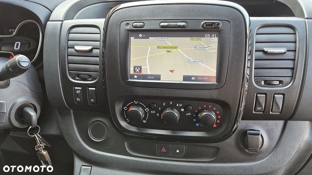 Opel Vivaro L2H1 2,9t Elegance Business - 14