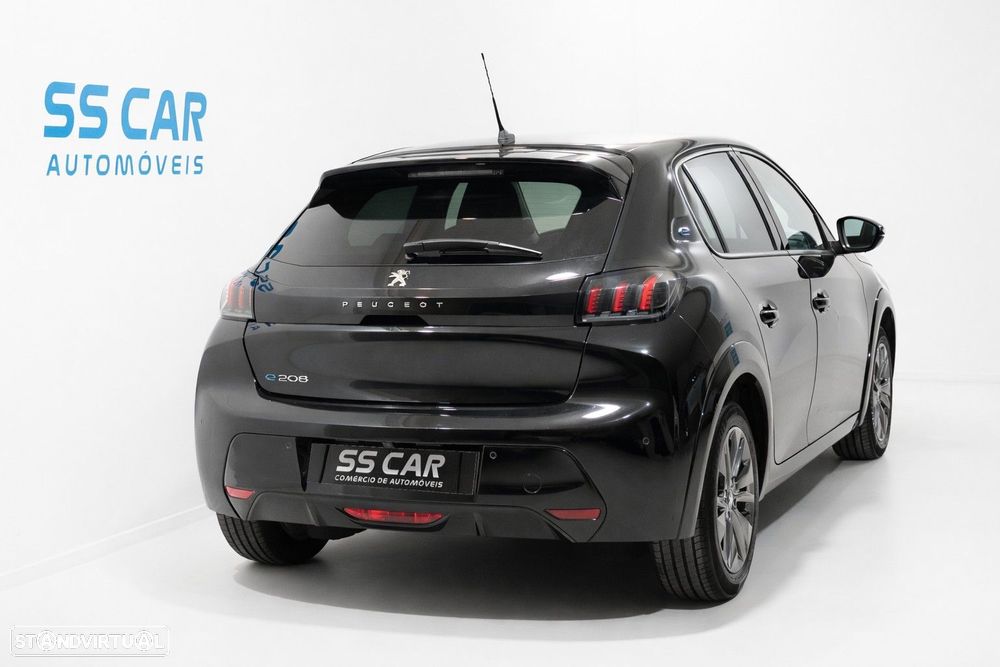 Peugeot 208 1.2 PureTech Allure EAT8 - 3