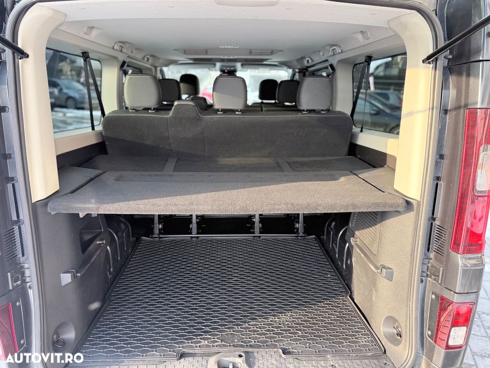 Renault Trafic - 12