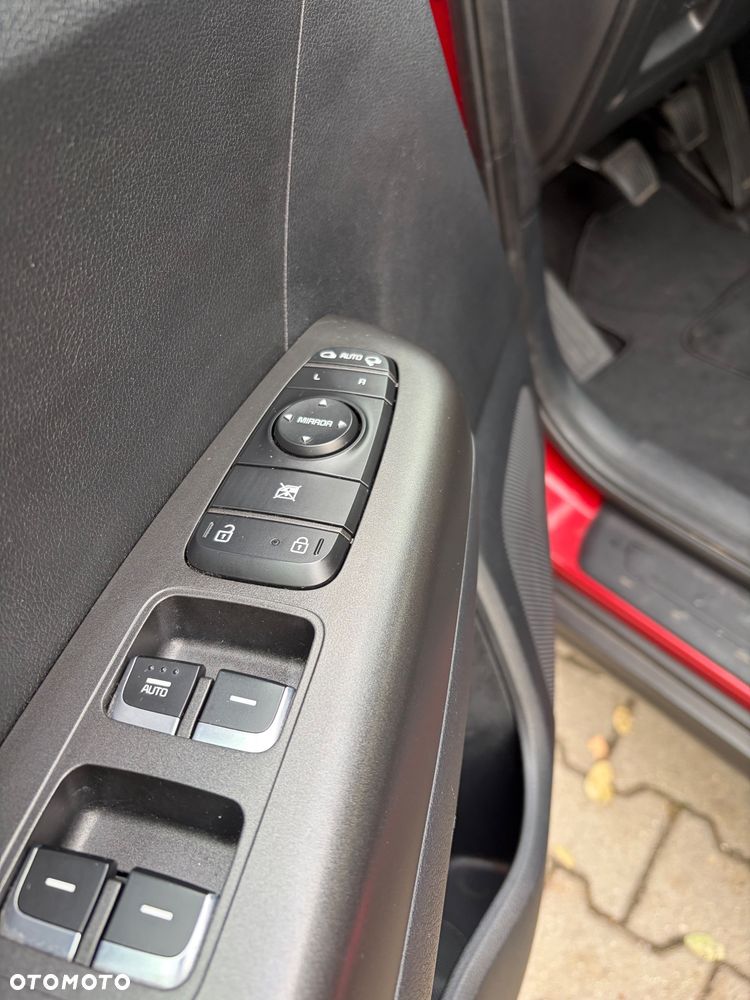 Kia Sportage 1.6 T-GDI AWD VISION - 13